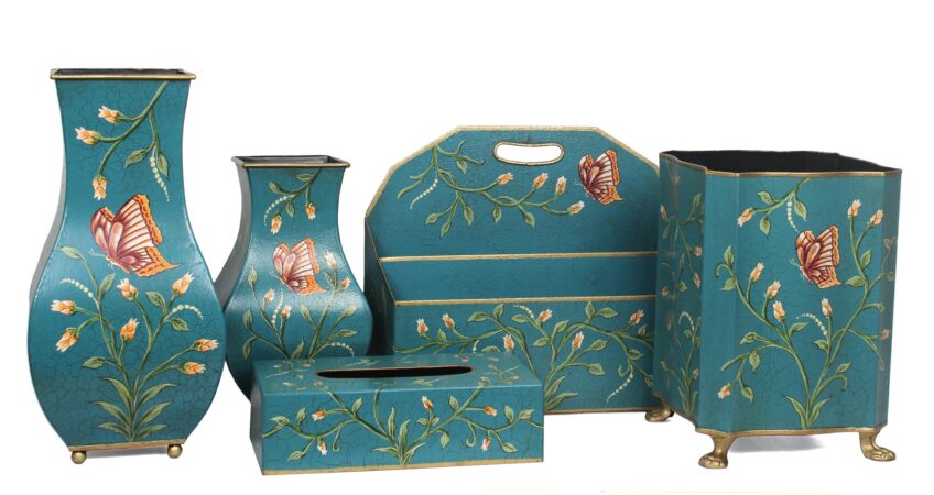 CHINOISERIE TOLEWARE  